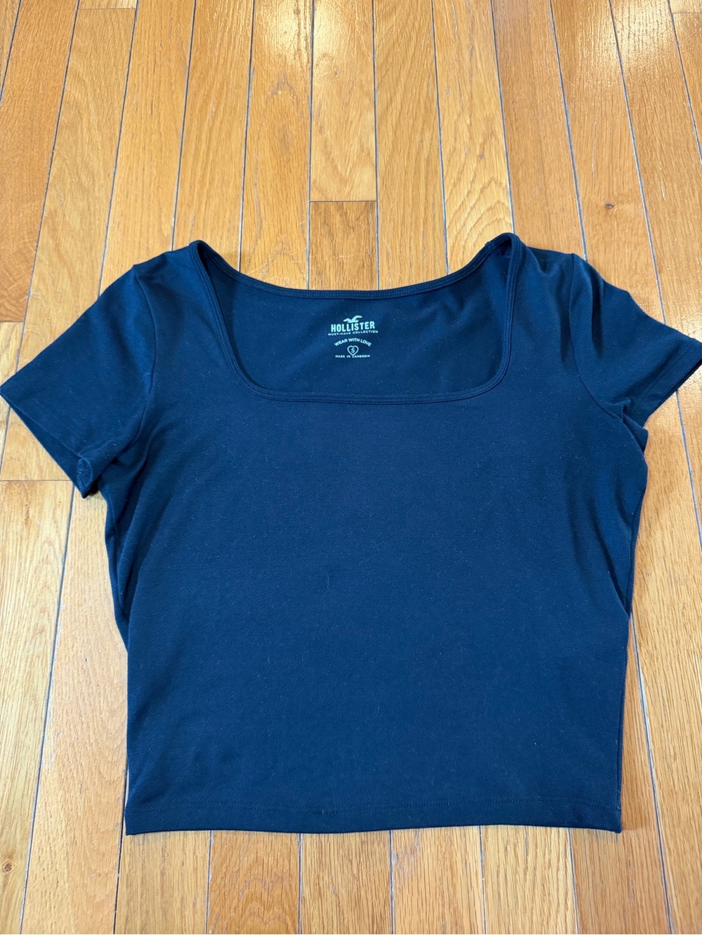 4 Hollister Square Neck Short Sleeve Crop Tops Size Small Must Have Collection - Picture 7 of 9